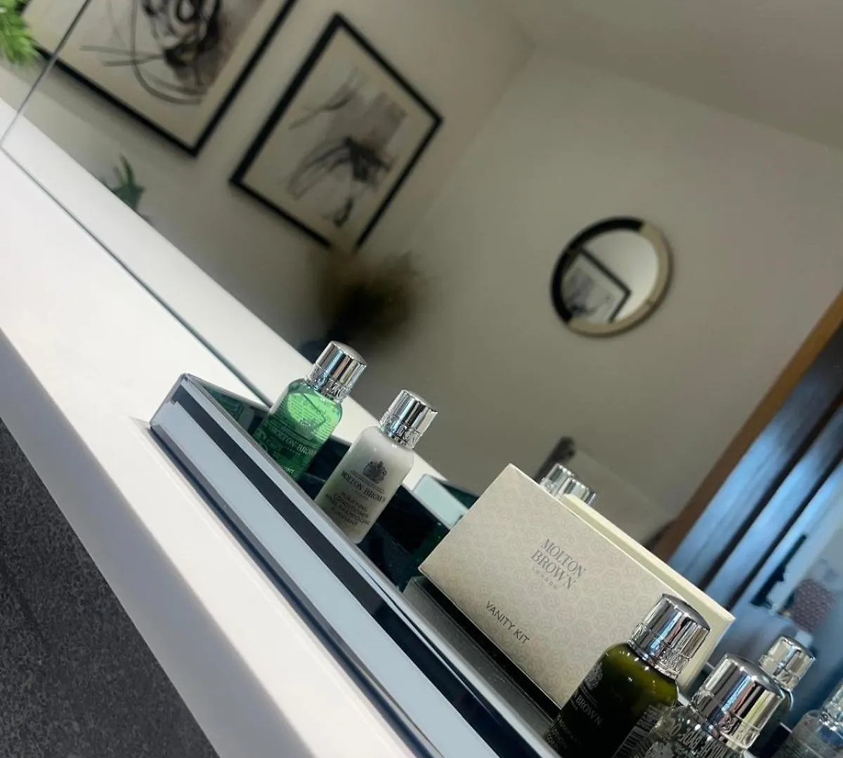 Beachcliff Rooms & Apartments Cardiff 0*,  United Kingdom